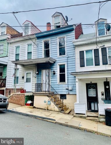 511 Arch St, Primrose, PA 17901-2701