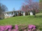 450 Hatmaker Ridge Rd, Jacksboro, TN 37757-3708