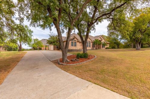 2837 Singletree Cv, Cedar Hill, TX 75104-8235