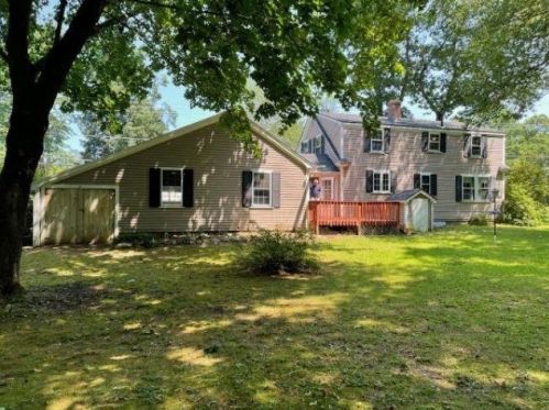 41 Piscassic Rd, Newfields, NH 03856-8232