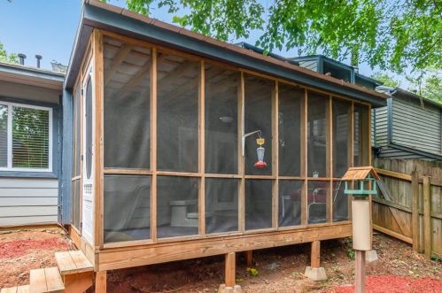 249 Pam Ln, Marietta, GA 30064-3662