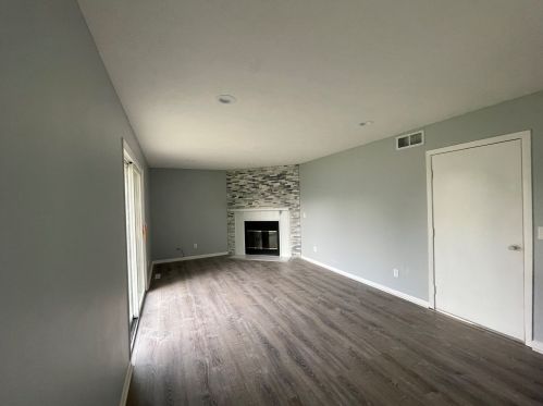 1008 Bunting Dr, Rockford, IL 61115-2502