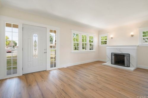 6236 Palm Ave, Riverside CA  92506-2078 exterior