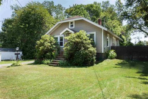 76 South St, Somersworth, NH 03878-2234