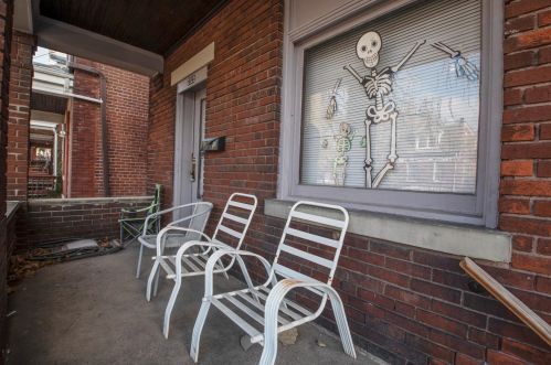 2322 Flora St, Cincinnati OH  45219-1222 exterior