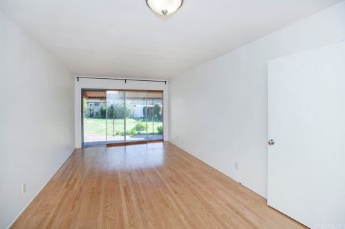 1828 Canada Blvd, Glendale CA  91208-2610 exterior