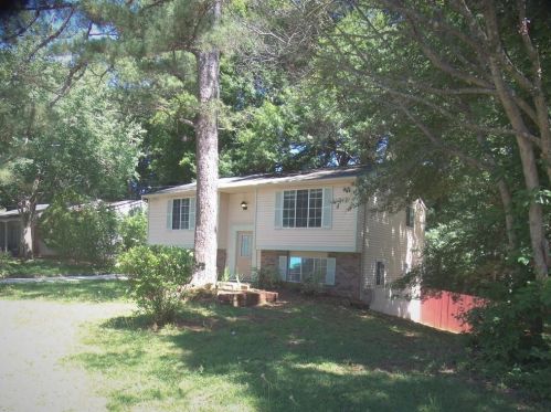 4756 White Oak Trl, Stone Mountain, GA 30088-3005