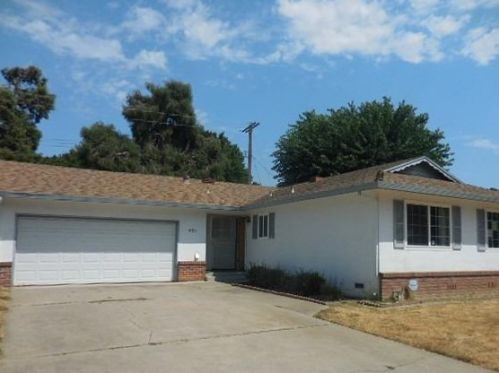 858 California St, Lodi, CA 95240-1051