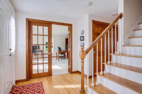 13 Lisa Dr, Nashua, NH 03062-2260