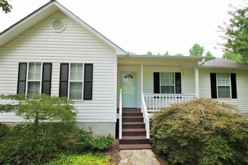 417 Pawnee Dr, Walhalla, SC 29691-4056