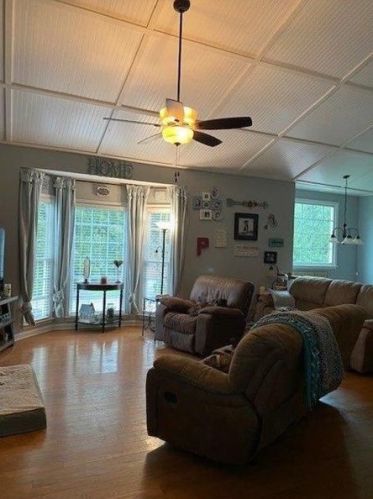 123 Hollow Springs Dr, Hiram, GA 30141-5821