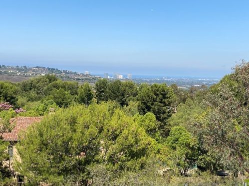 25 Blue Smt, Irvine CA  92603-0168 exterior