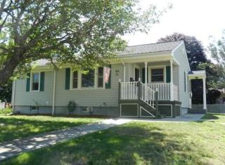 83 Evergreen Ave, Tiverton, RI 02878-1418