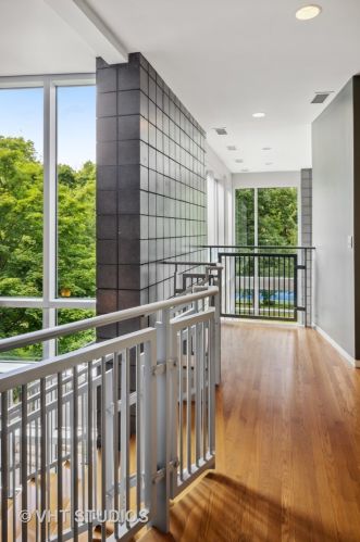 11300 79th St, Willowbrook IL  60527-5107 exterior