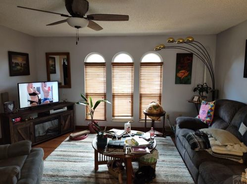 1609 Cliffdale Ln, Pueblo, CO 81006-9651