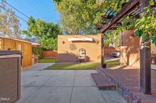 1133 Cordova Ave, Glendale CA  91206-2114 exterior