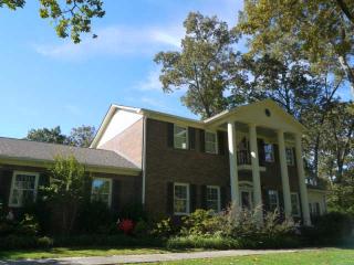 206 Meadowbrook St, Tullahoma, TN 37388-4124