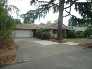 9295 Klamath Ct, Tualatin OR  97062-9563 exterior
