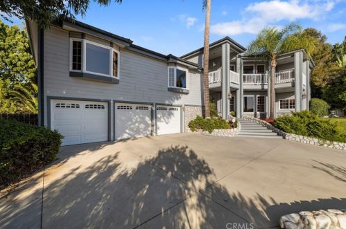 360 Coyote Ln, Anaheim, CA 92808-1354