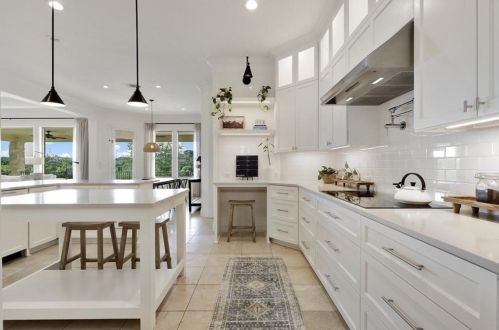 3314 Far View Dr, Austin TX  78730-3303 exterior