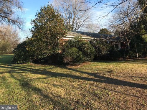8275 Hickory Dr, Owens, VA 22485-4104