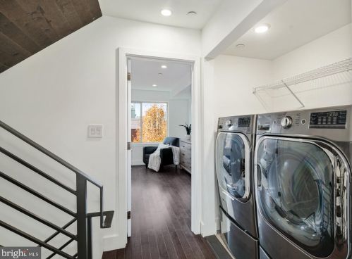 1342 19 St, Philadelphia PA  19146-4665 exterior