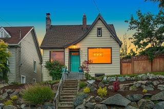 8237 16th Ave, Seattle WA  98115-4367 exterior