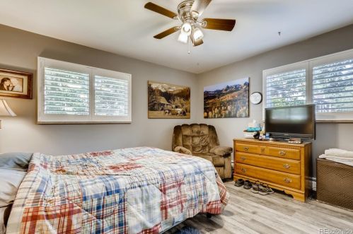 5393 Yale Ave, Denver CO  80222-6902 exterior