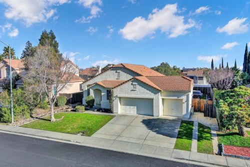 243 Lisburn Way, Vacaville, CA 95688-8554
