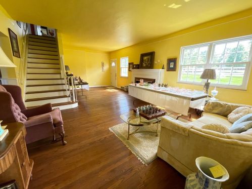8104 Clough Pike, Cincinnati, OH 45244-2745