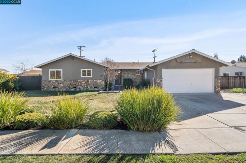 1566 Glazier Dr, Concord, CA 94521-1823
