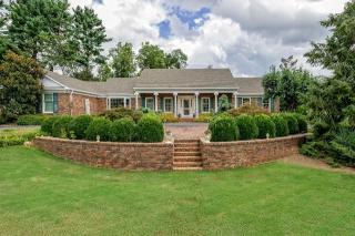 2330 Quail Ridge Dr, Athens, TN 37303-2126