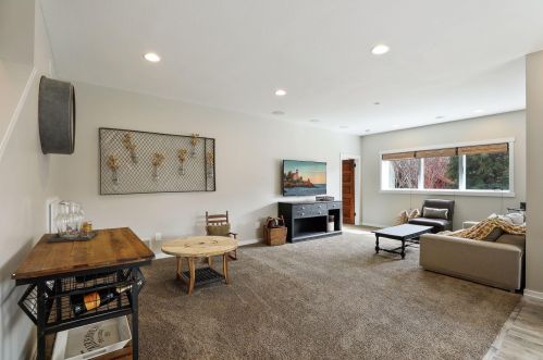2488 Fieldstone Curv, Saint Paul MN  55129-6209 exterior
