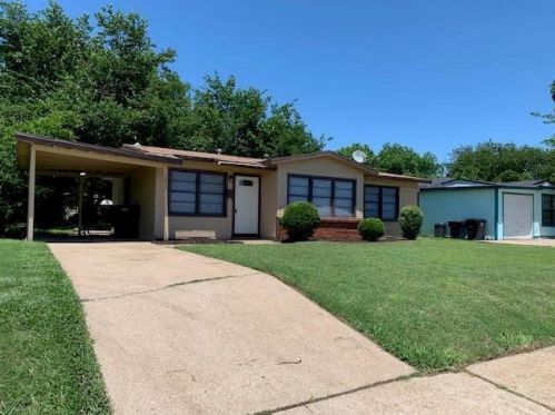 5637 Ramey Ave, Fort Worth TX  76112-7638 exterior