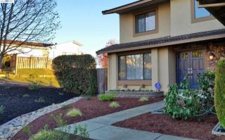 27087 Columbia Ct, Hayward, CA 94542-2441