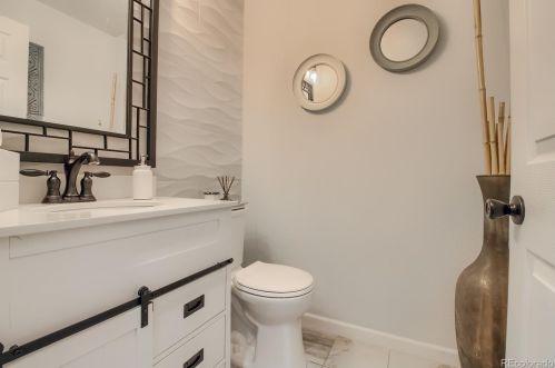 5492 Cathay Way, Denver CO 80017-4442 exterior