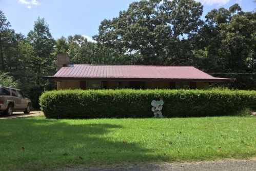 820 Chickasaw Rd, Pope, MS 38658-2749
