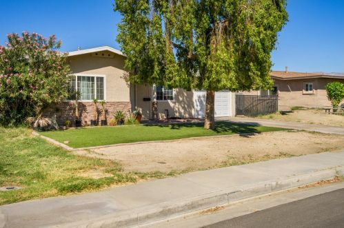 82450 Lemon Grove Ave, Indio, CA 92201-2152