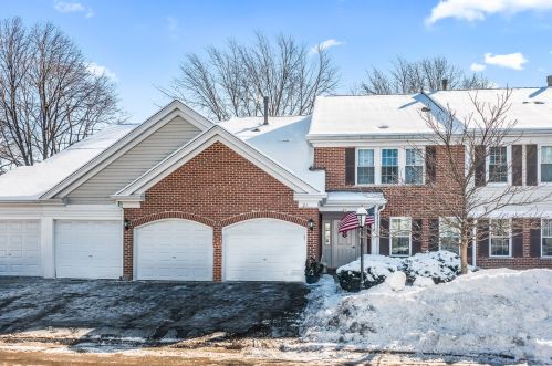 21 Rob Roy Ln, Wheeling, IL 60070-3461