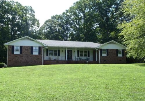 113 Seven Oaks Dr, Pendleton, SC 29670-9638