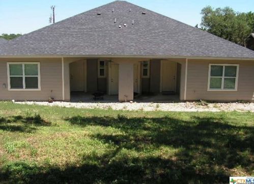 350 Indian Cyn, Spring Branch TX  78070-4243 exterior