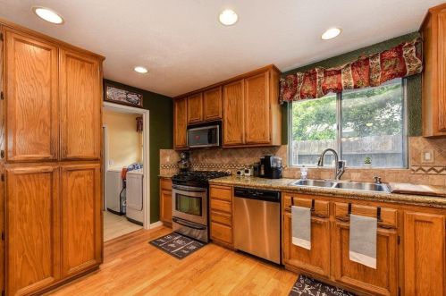 7460 Wynndel Way, Elk Grove, CA 95758-1083