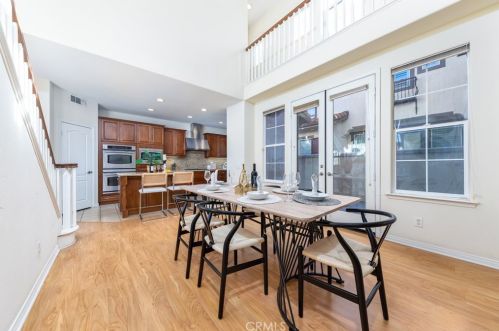 37 Secret Gdn, Irvine CA  92620-4804 exterior