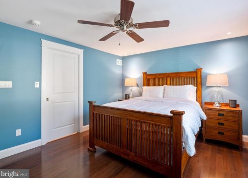 5812 Heming Ave, Springfield VA  22151-2716 exterior