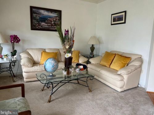 5430 Quaint Dr, Woodbridge, VA 22193-4589