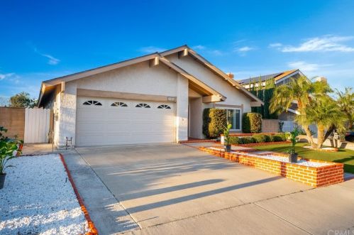 21655 Treeshade Ln, El Toro, CA 92630-2746