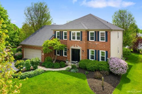 4615 Fesseneva Ct, Naperville, IL 60564-5835