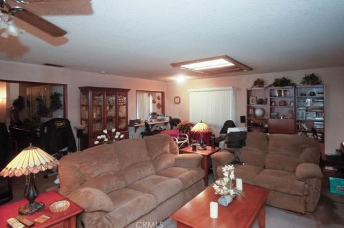 11230 Reliance Dr, Riverside CA  92505-3445 exterior