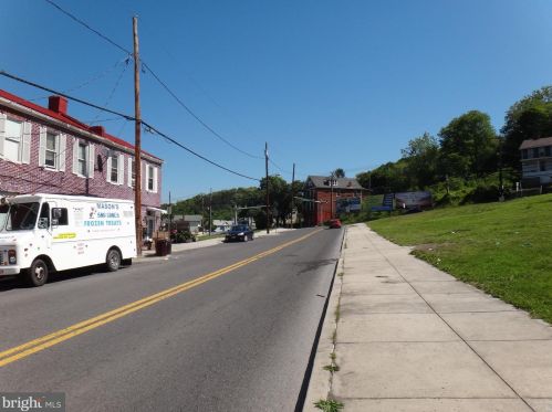 619 Maryland Ave, Cumberland, MD 21502-3518