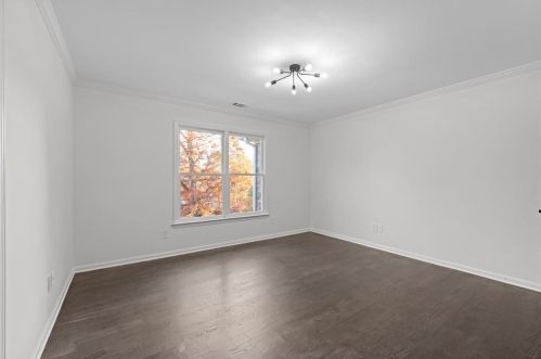 695 Highland Oaks Dr, Atlanta GA  30331-9210 exterior